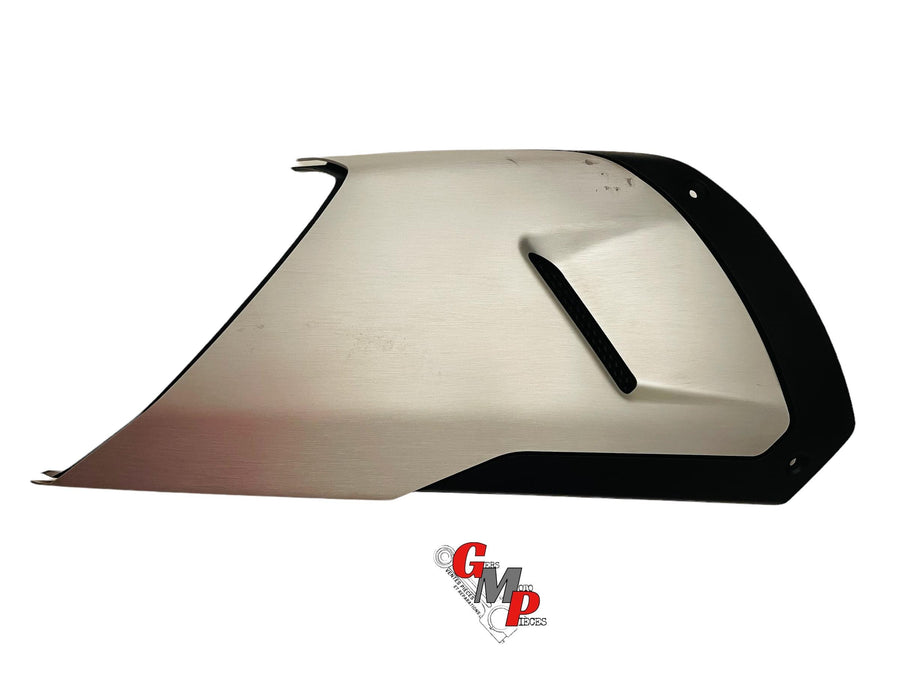 Oreja izquierda - Ducati