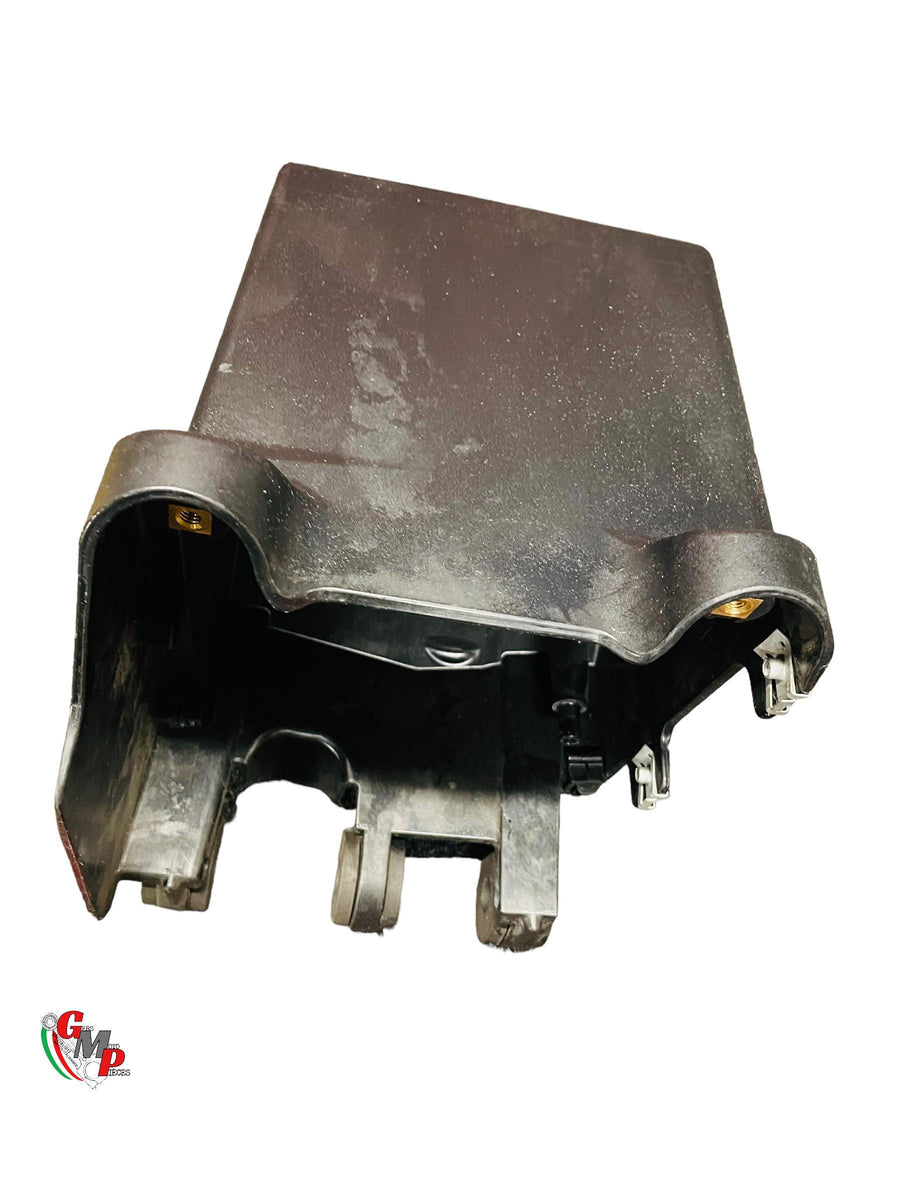Tapa de plástico para el soporte de la batería - Ducati