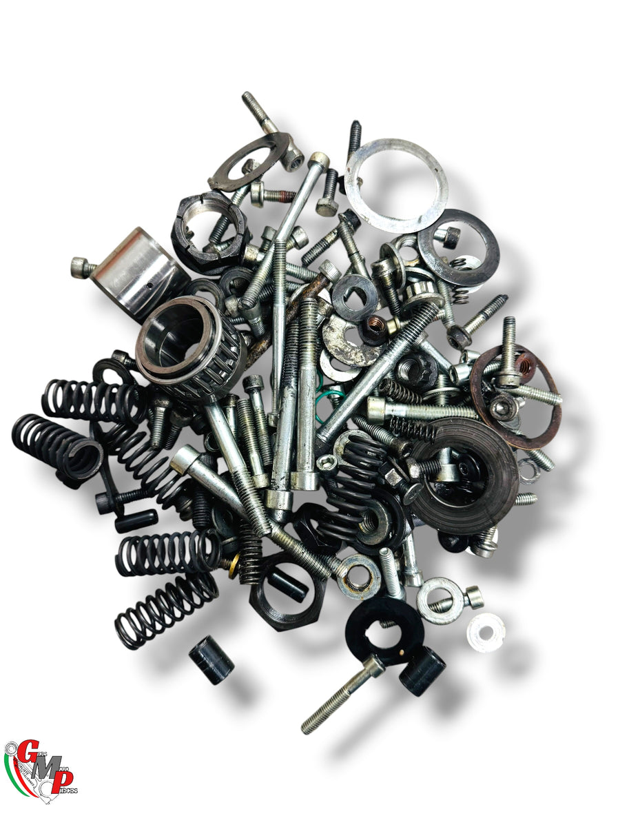 Kit de Tornillería Motor Monster 796