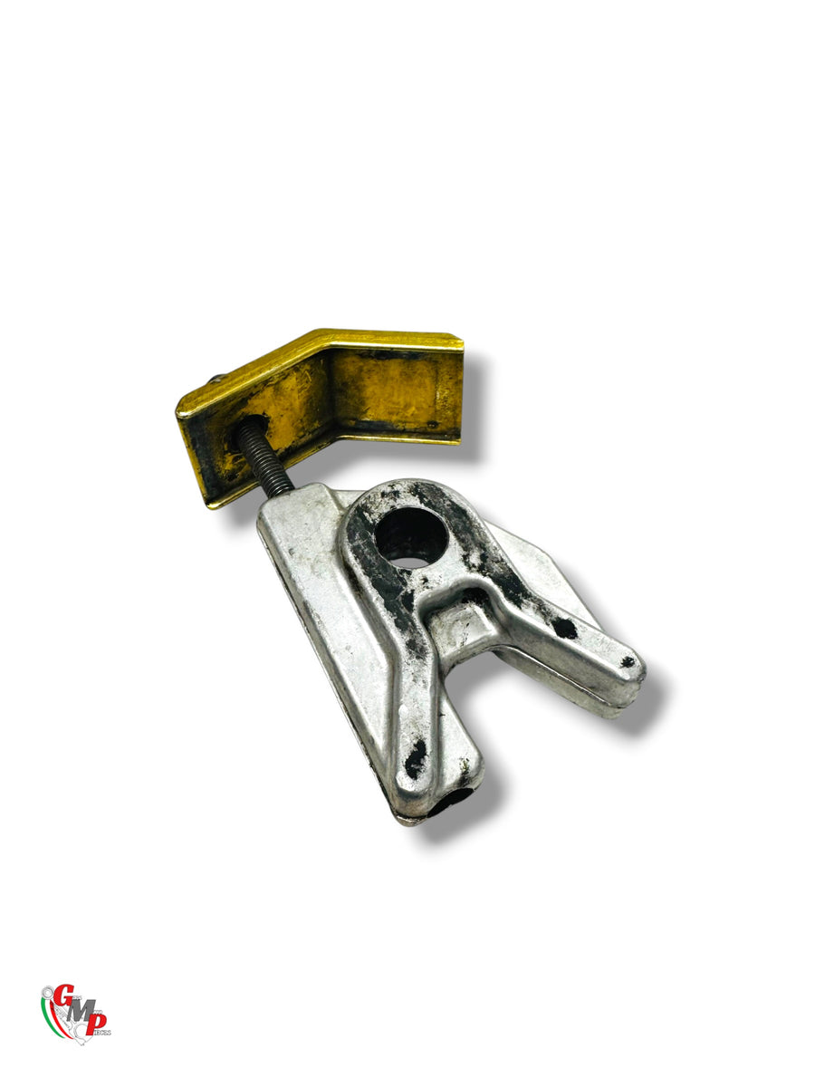 Cubierta Derecha y Tensor de Cadena - Ducati