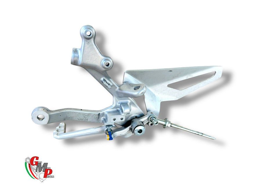 Estribera derecha COMPLETA - Ducati