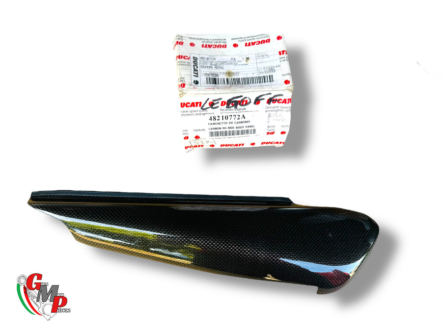 Cubrecadenas derecho de carbono Nuevo - Ducati