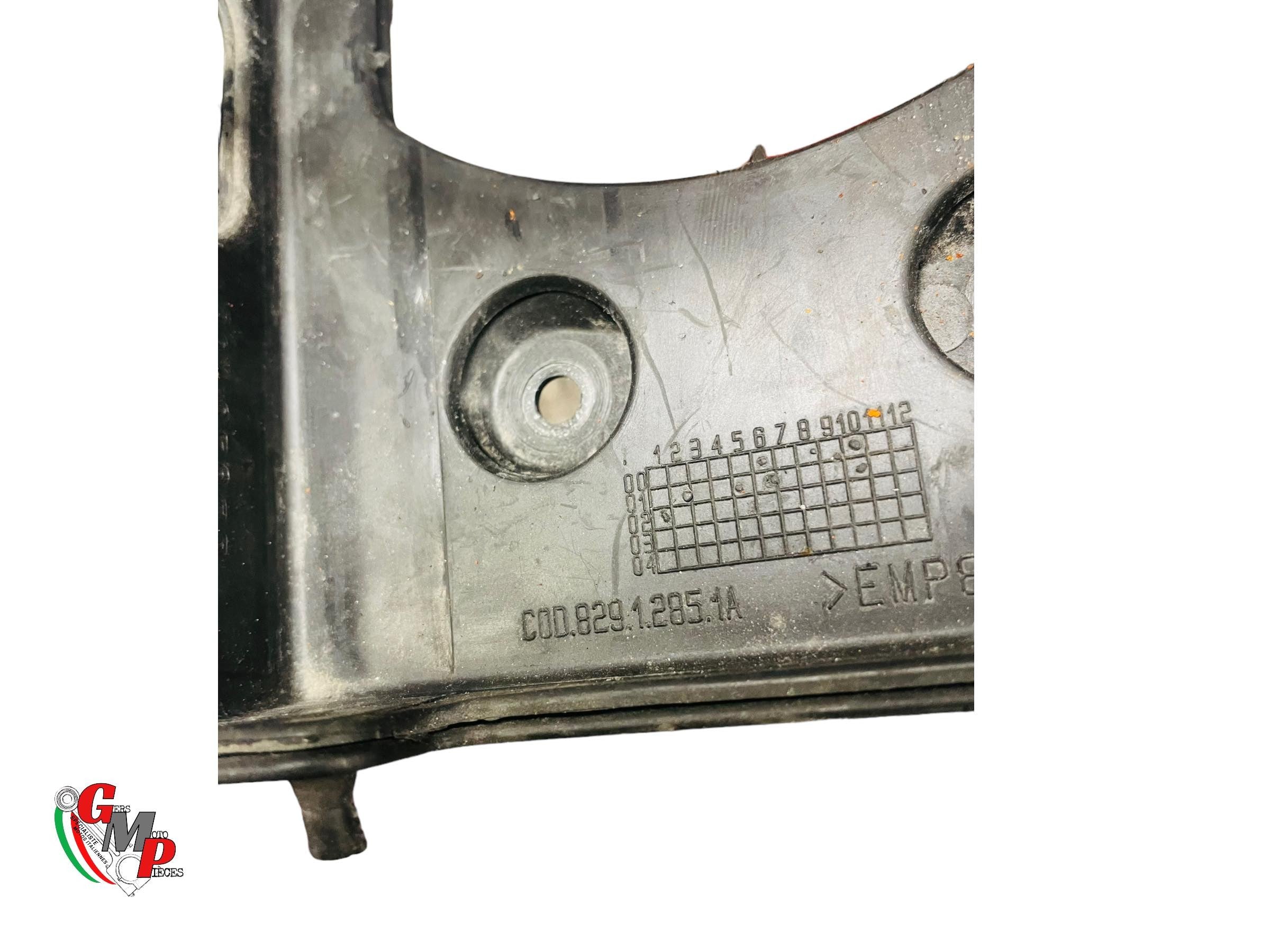 Soporte de batería - Ducati Monster 400 620 750 800 900 S2R1000 S2R 800 S4 S4R bocina final