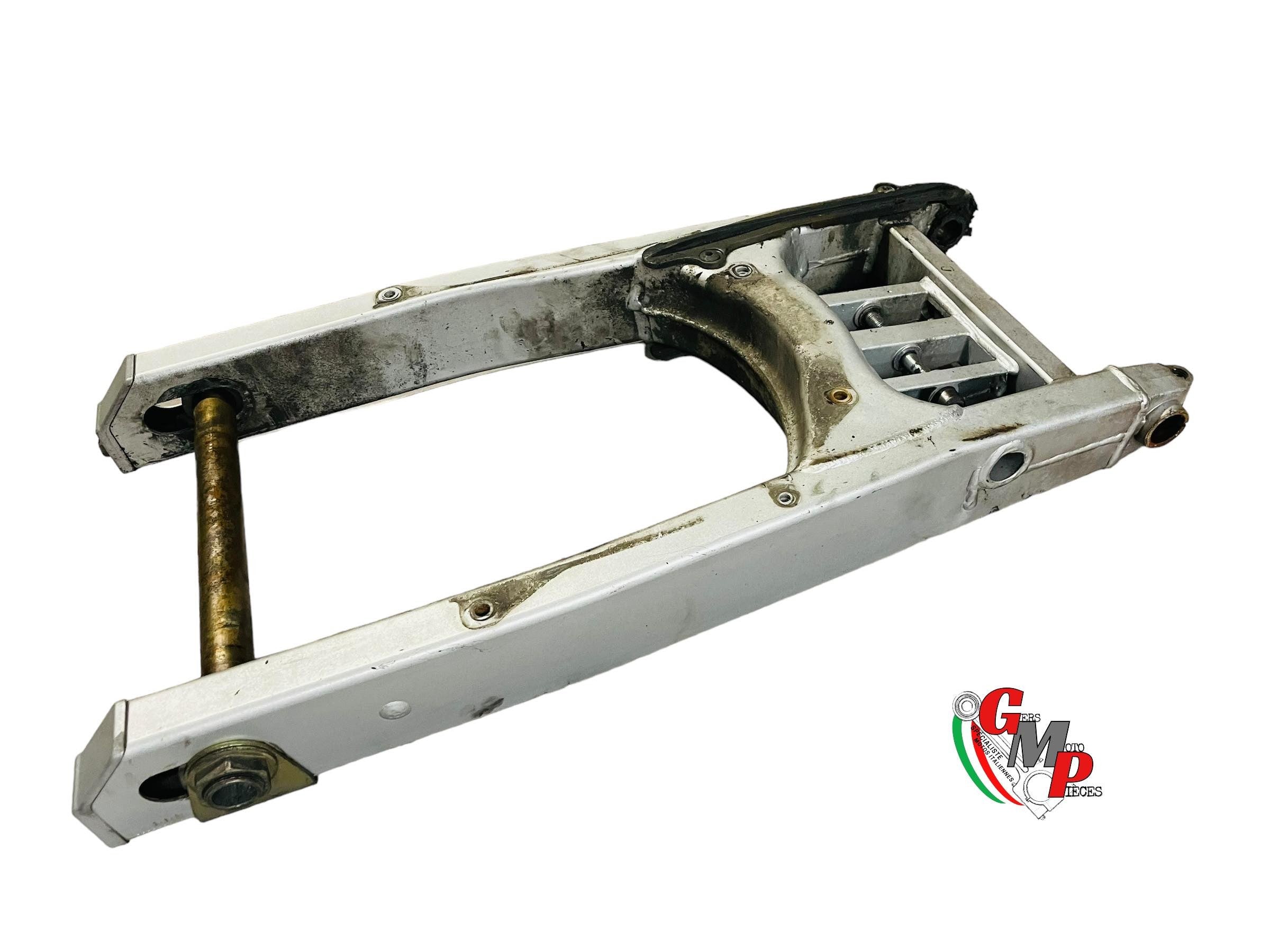 Basculante de acero con eje de rueda - Ducati