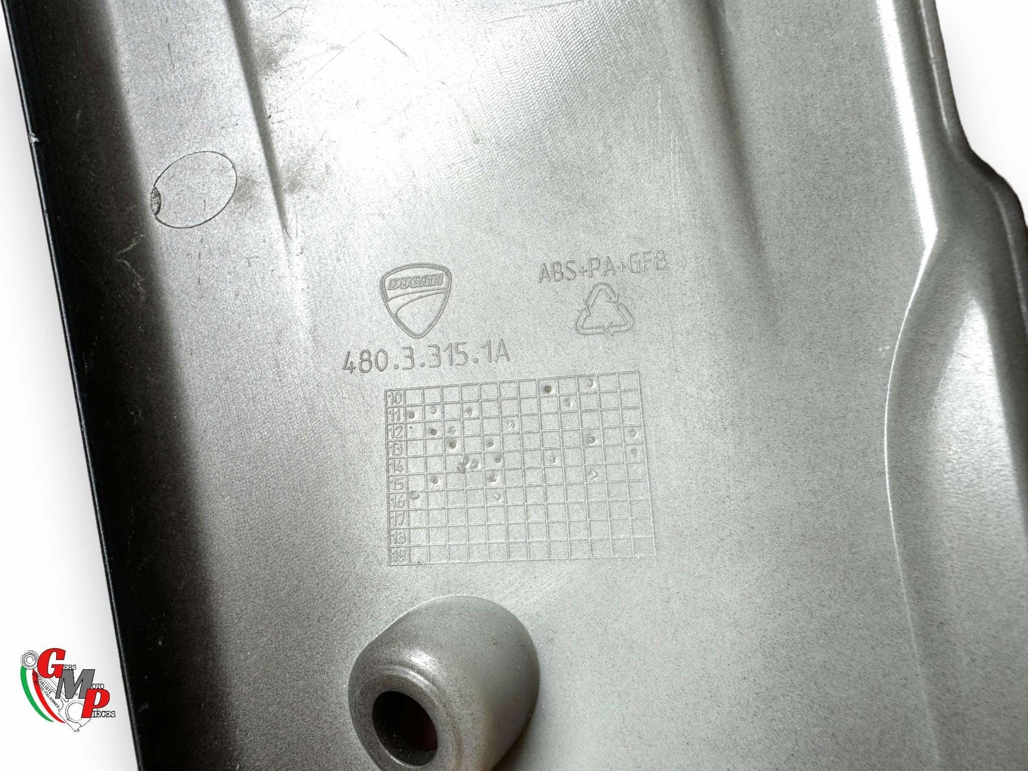 Protector de cárter derecho negro mate - Ducati