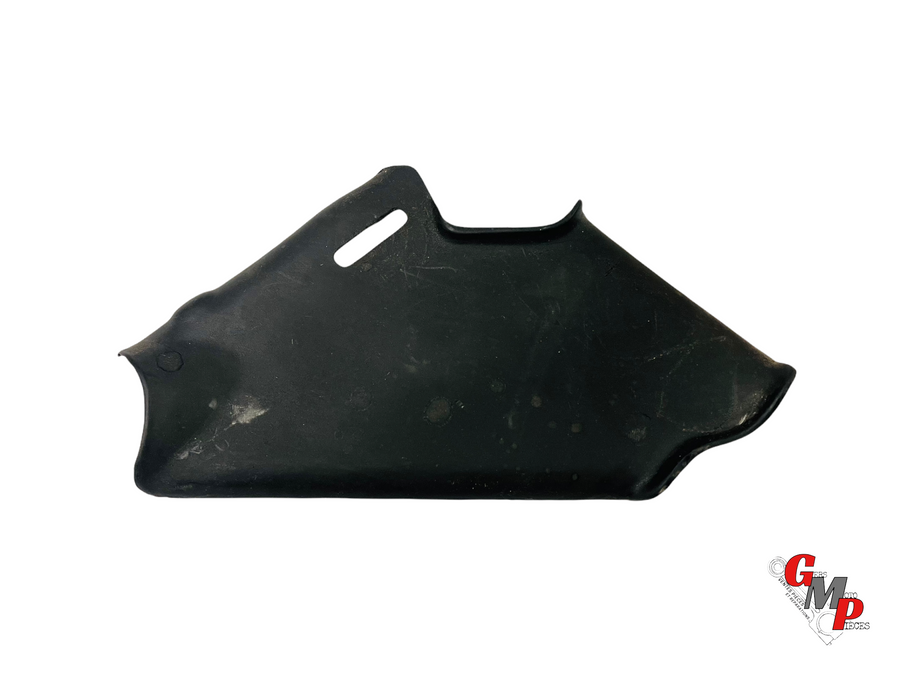 Guardabarros bajo el chasis - Ducati Monster 400 600 750 900