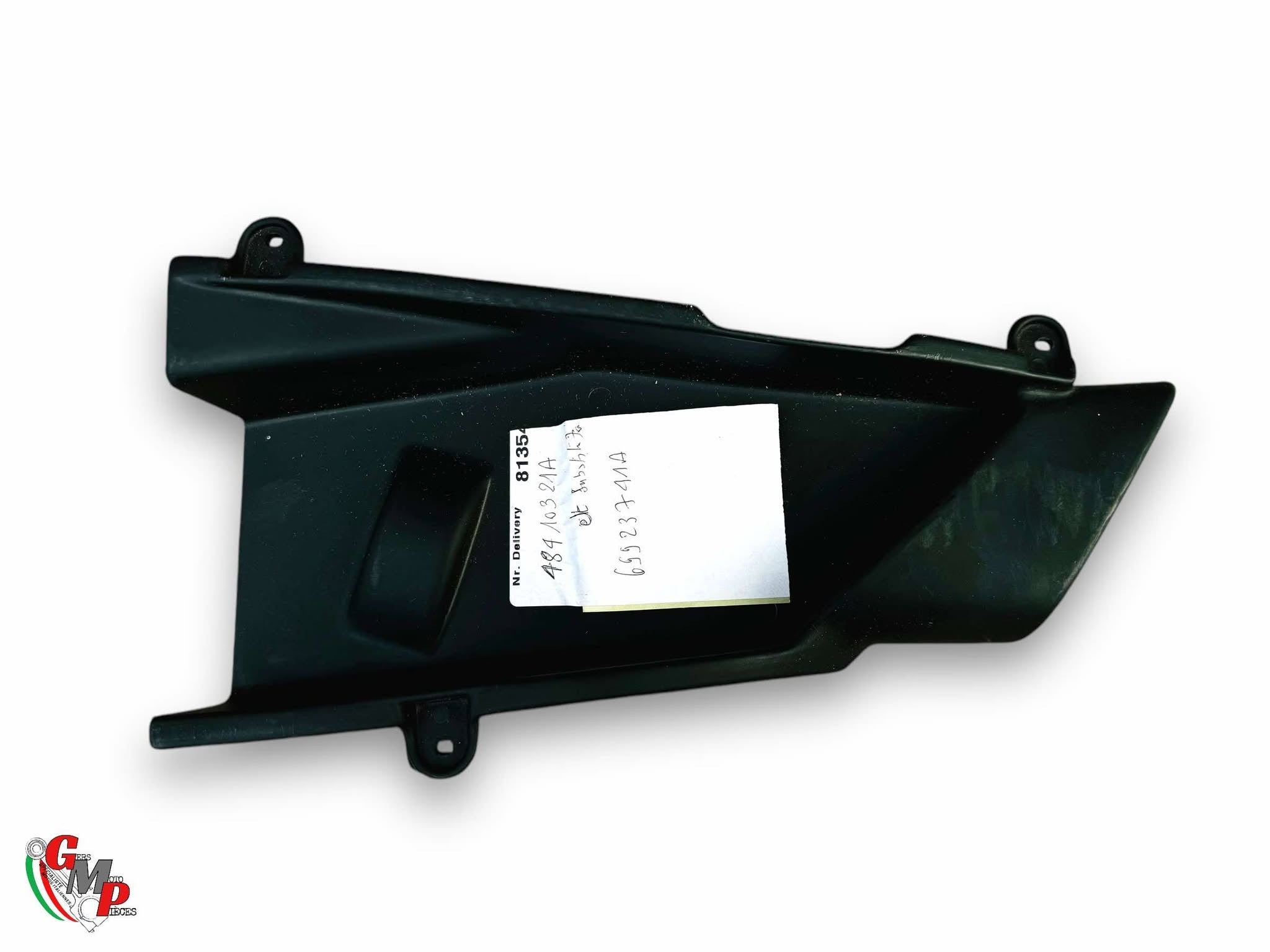 Tapa de plástico del transportador de aire derecho NUEVA - Bocina final Ducati Supersport 620 750 800 900 1000