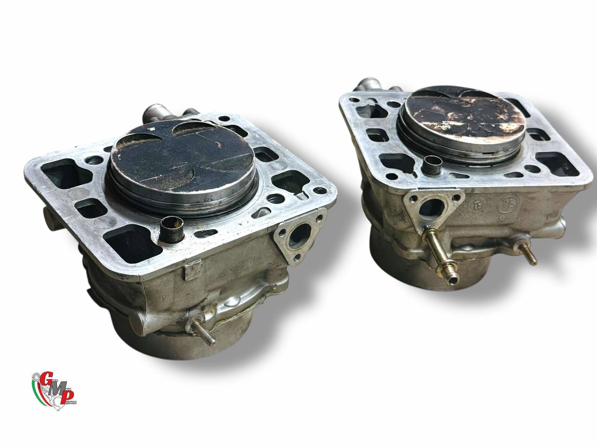 Par de pistones de cilindro vertical/horizontal en buen estado - Ducati Superbike SBK 748 1995 - 1999 bocina final