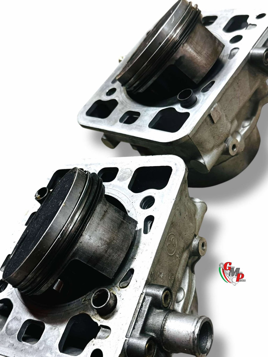 Par de pistones de cilindro vertical/horizontal en buen estado - Ducati Superbike SBK 748 1995 - 1999 bocina final