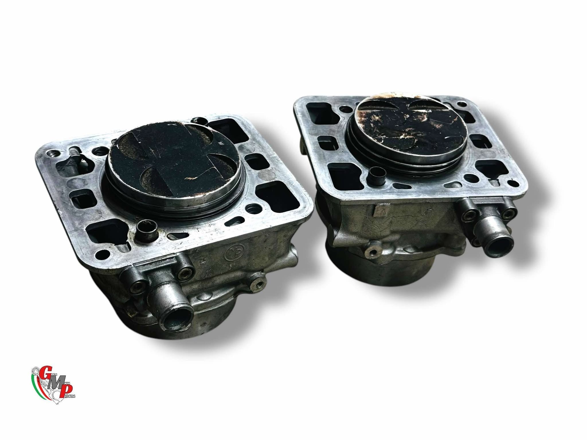 Par de pistones de cilindro vertical/horizontal en buen estado - Ducati Superbike SBK 748 1995 - 1999 bocina final