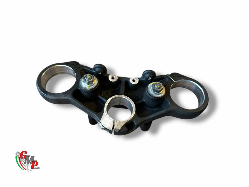 Viga Y superior con medio puente inferior - Ducati