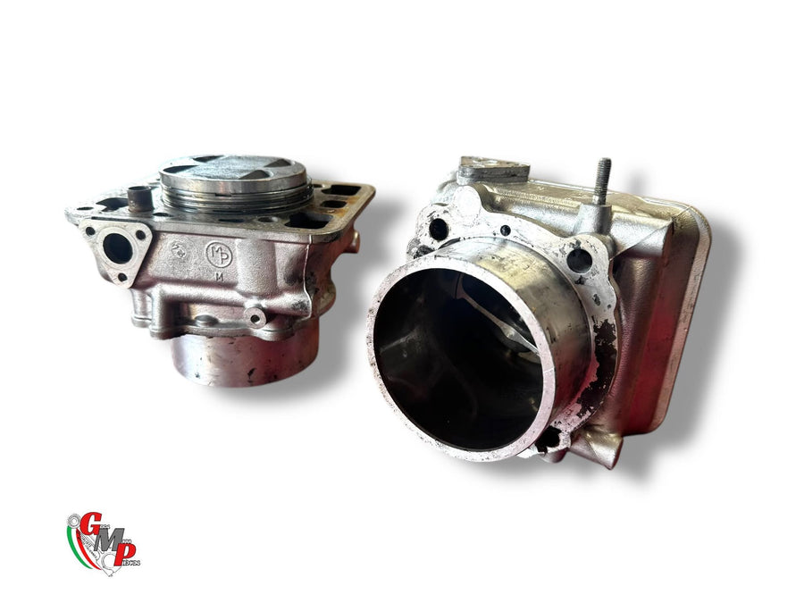 Juego de Cilindros y Pistones Vertical/Horizontal Buen Estado - Ducati