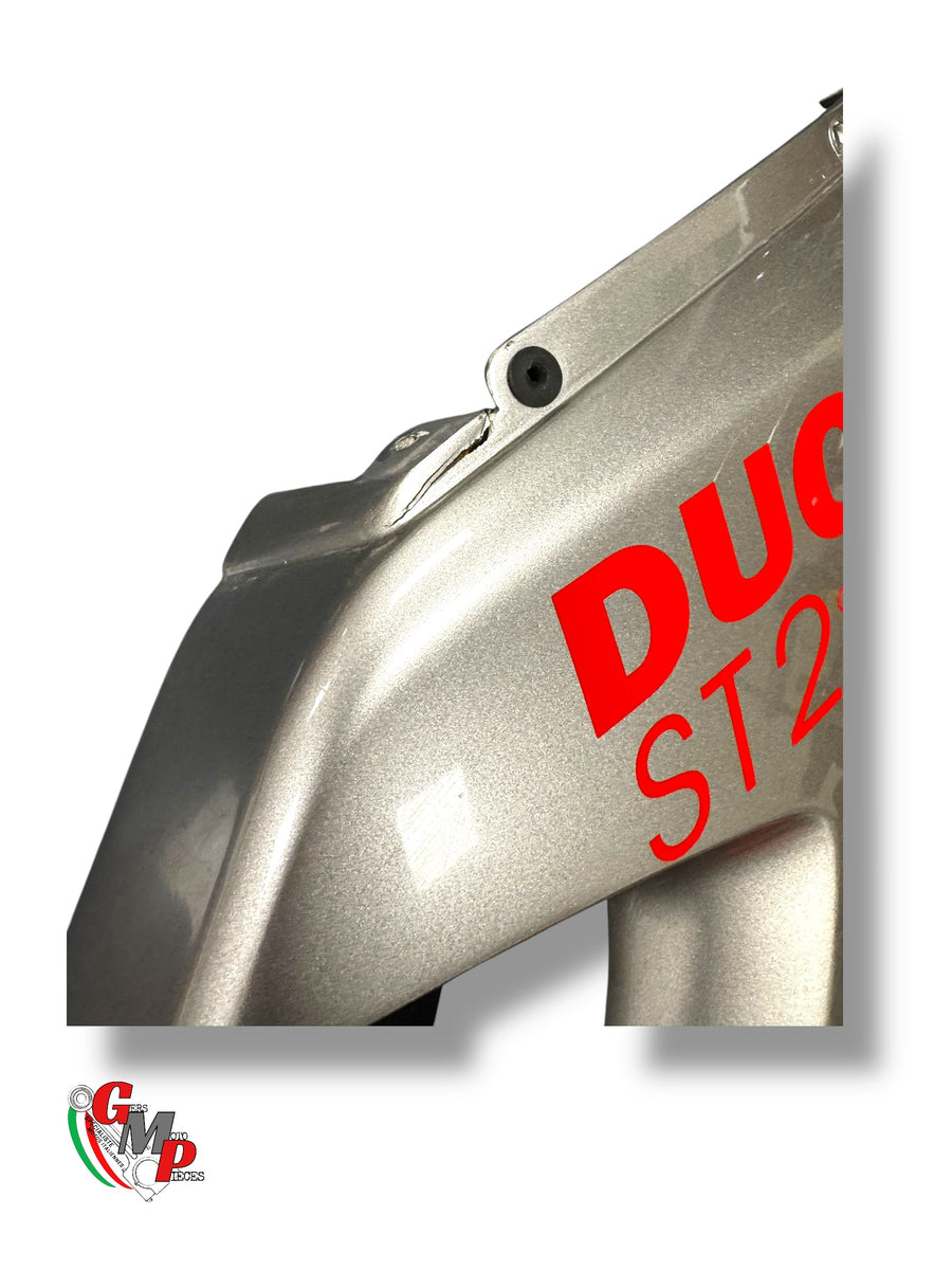 Semicarenado Superior Derecho - Ducati