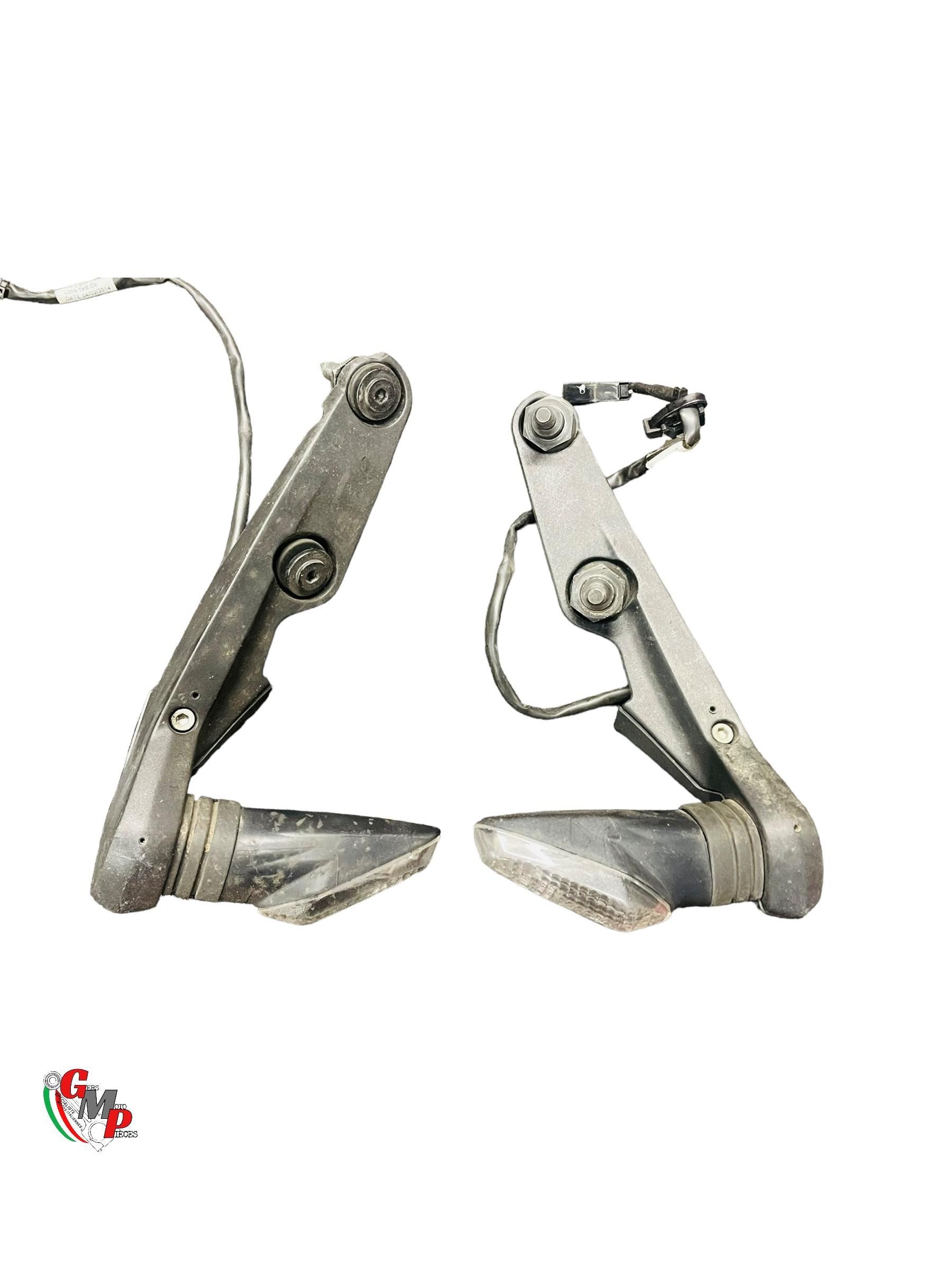 Par de intermitentes (delanteros o traseros) con soporte - Ducati Monster 1200 S Superbike SBK 1199 1299 Panigale R cor finale