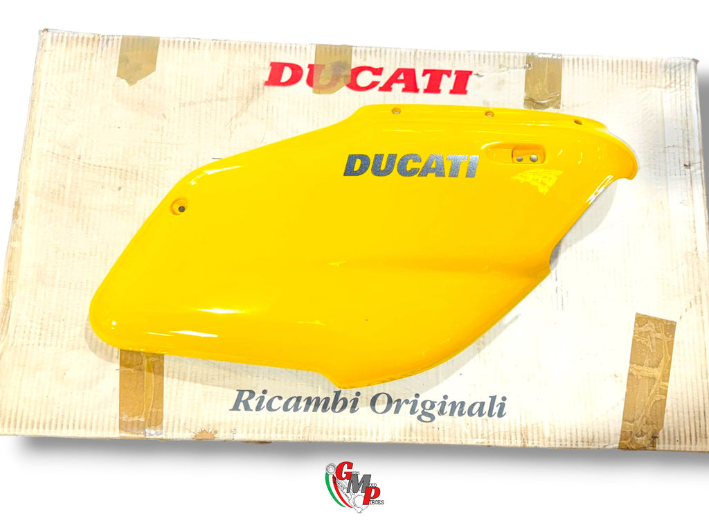 Carenage Droit NEUF - Ducati