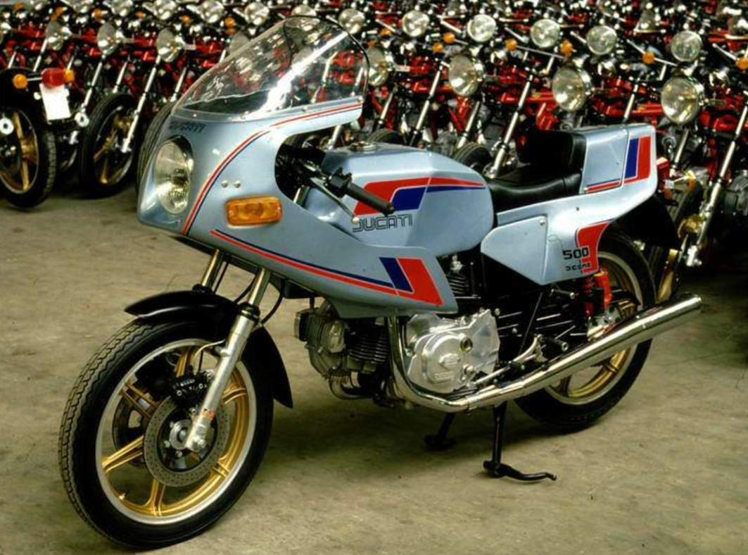 Sticker Coque Arrière Droit 500SL Pantah NEUF - Ducati