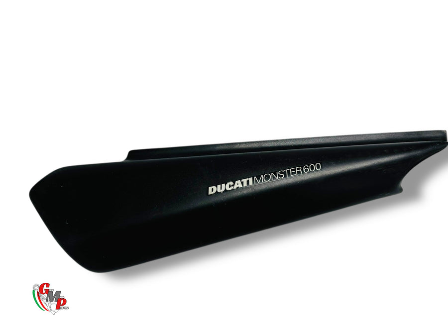 Panel lateral bajo el asiento izquierdo - Ducati