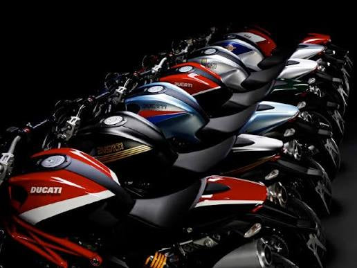Carenado depósito derecho Corse - Ducati
