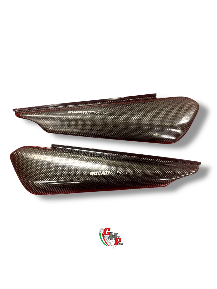 Tapa bajo asiento de carbono - Ducati