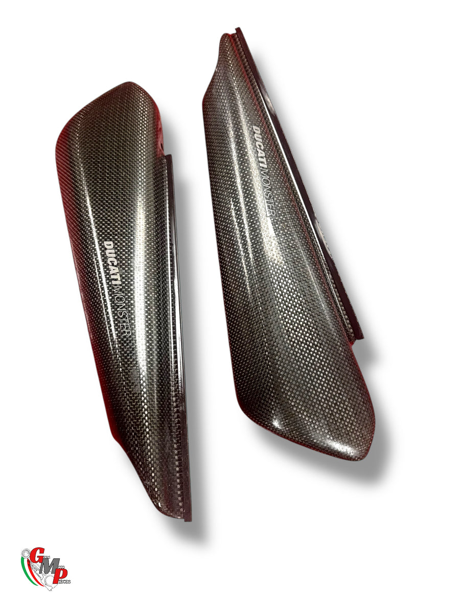 Tapa bajo asiento de carbono - Ducati