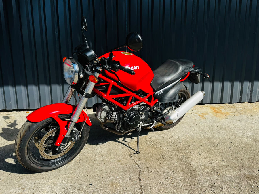 Ducati Monster 695 5400kms