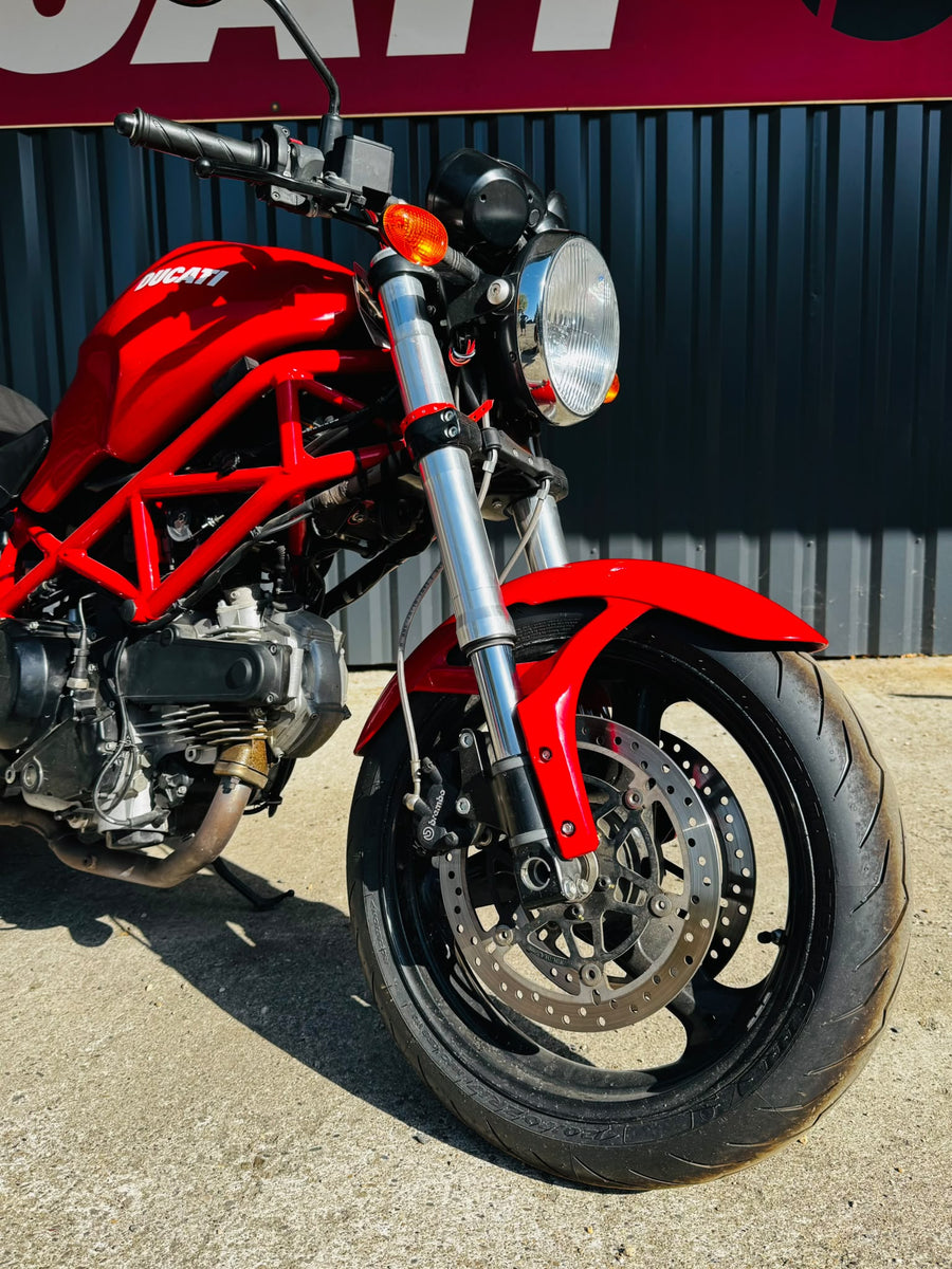 Ducati Monster 695 5400kms