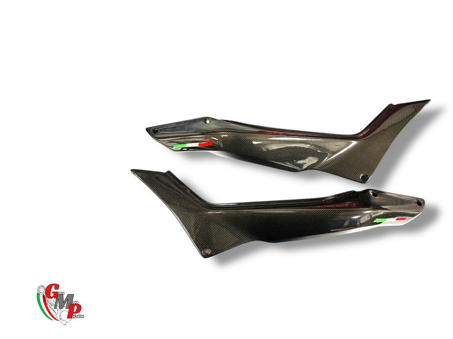 Tapa bajo asiento de carbono - Ducati