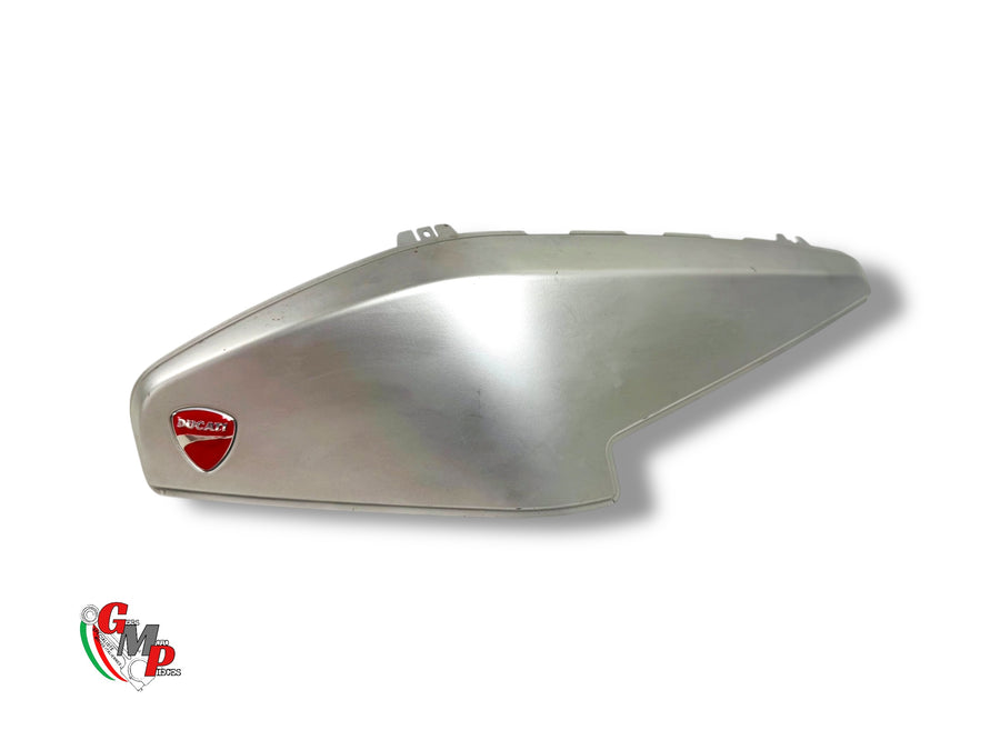 Carenado gris izquierdo - Ducati