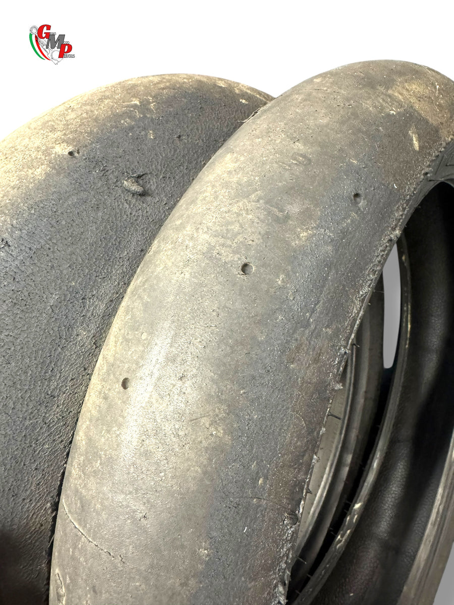 Juego de neumáticos Pirelli Superbike 120/70-17 200/60-17 de 2023